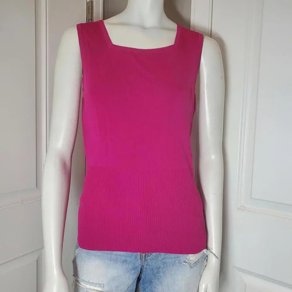 Harve Benard Elements Magenta Size Medium Sleeveless Sweater NWOT - Picture 1 of 15